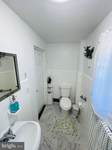808 N OSWEGO ST, Allentown, PA 18109