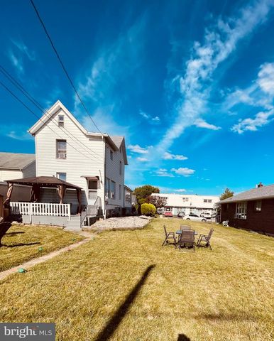 808 N OSWEGO ST, Allentown, PA 18109
