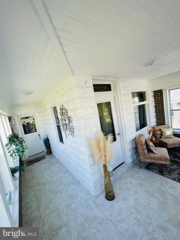 808 N OSWEGO ST, Allentown, PA 18109