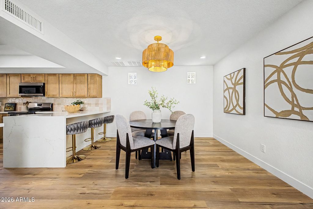 601 E WESCOTT Drive, Phoenix, AZ 85024 — photo 2