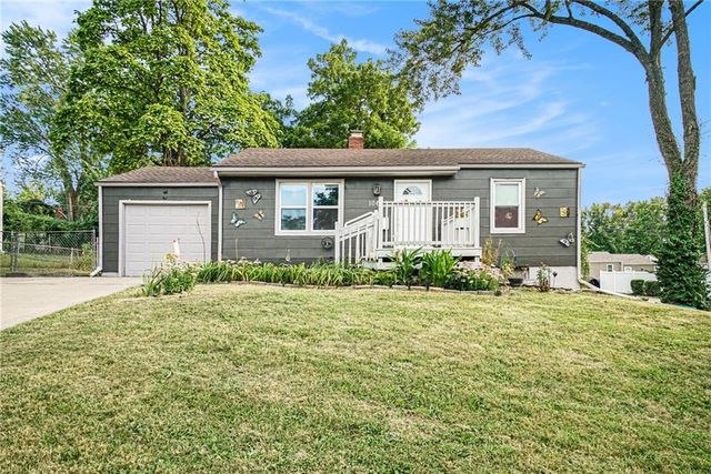 10601 E 27th Terrace S, Independence, MO 64052