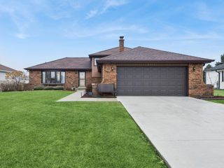 8845 Wheeler Drive, Orland Park, IL 60462