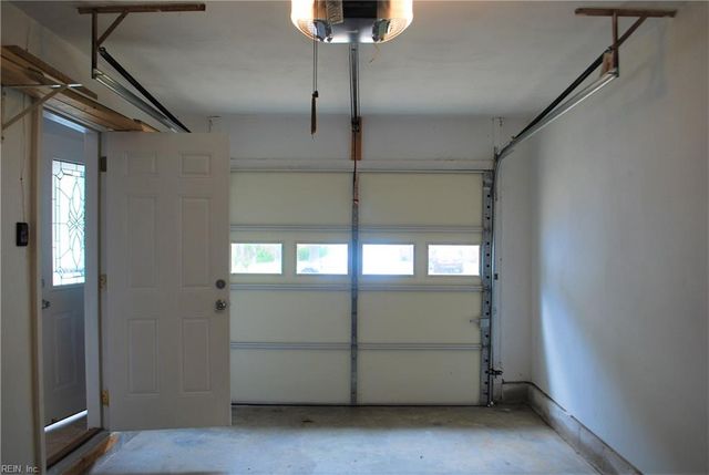 1540 Hummingbird LN, Virginia Beach, VA 23454
