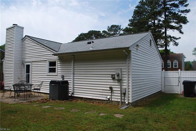 1540 Hummingbird LN, Virginia Beach, VA 23454