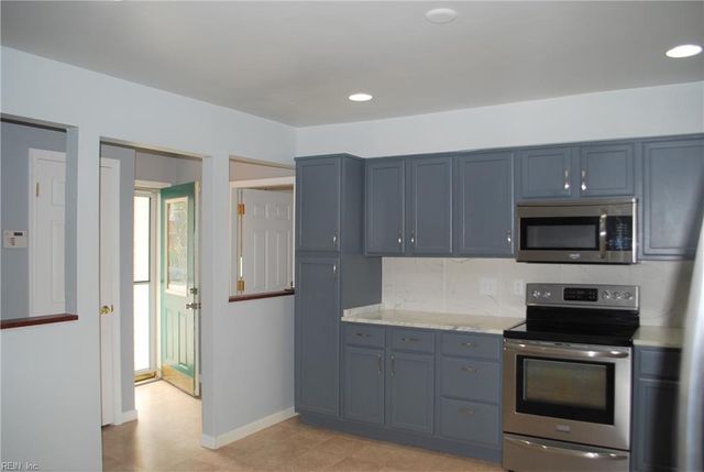 1540 Hummingbird LN, Virginia Beach, VA 23454
