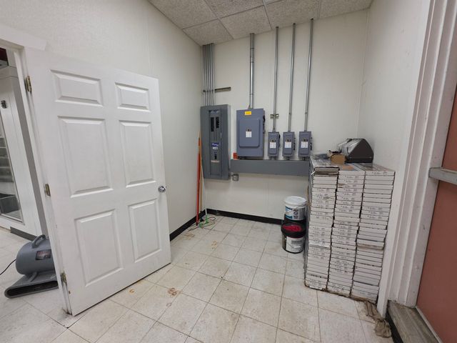 1006 W Ohio Street, Bay City, MI 48706