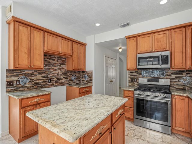 1615 Monvale Lane, Sugar Land, TX 77479
