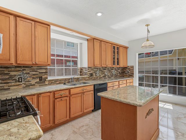 1615 Monvale Lane, Sugar Land, TX 77479