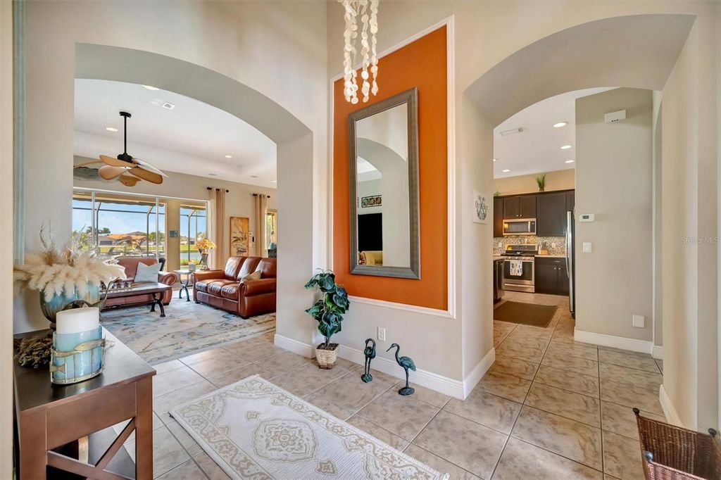 Image 15 of property listing at 1022 KESTREL COURT, Bradenton, FL 34208