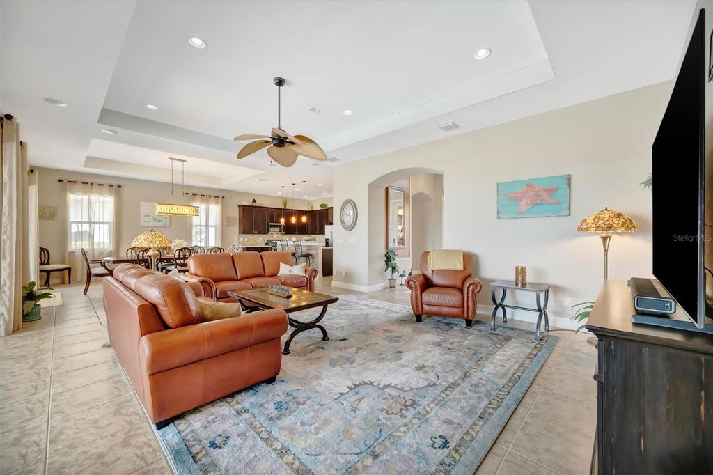 Image 28 of property listing at 1022 KESTREL COURT, Bradenton, FL 34208