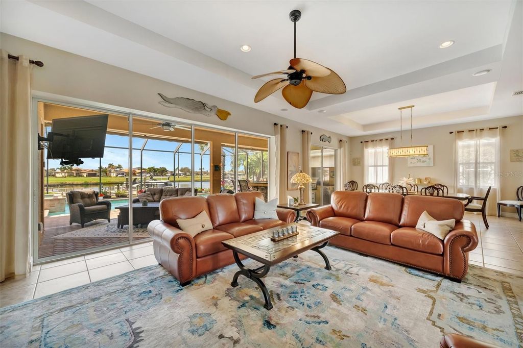 Image 30 of property listing at 1022 KESTREL COURT, Bradenton, FL 34208