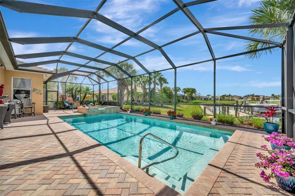 Image 65 of property listing at 1022 KESTREL COURT, Bradenton, FL 34208