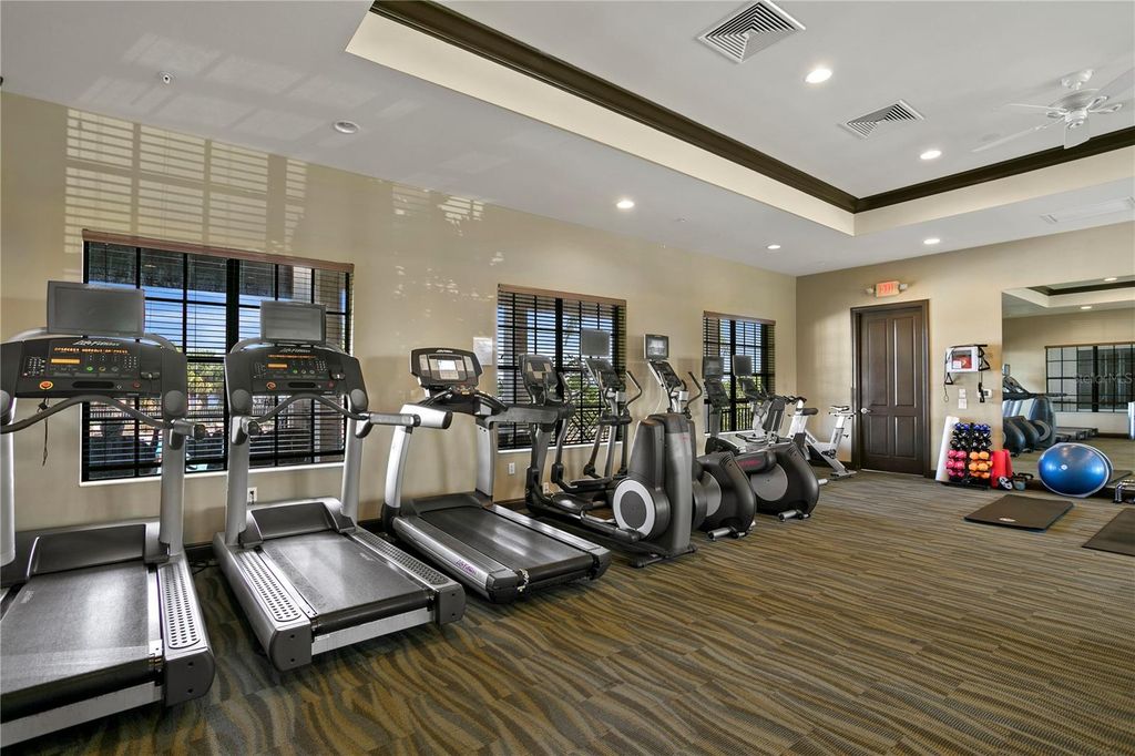 Image 95 of property listing at 1022 KESTREL COURT, Bradenton, FL 34208