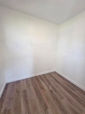 2308 E Latoka Street, Springfield, MO 65804