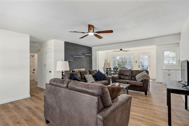 2308 E Latoka Street, Springfield, MO 65804