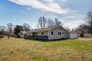 2308 E Latoka Street, Springfield, MO 65804