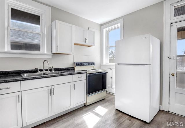 4972 Tholozan Avenue, St Louis, MO 63109