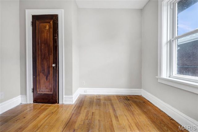 4972 Tholozan Avenue, St Louis, MO 63109