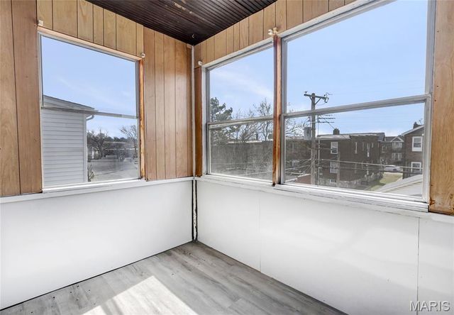 4972 Tholozan Avenue, St Louis, MO 63109