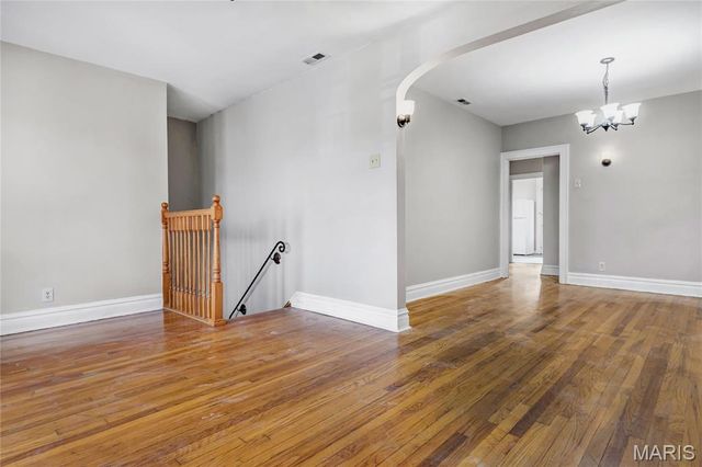 4972 Tholozan Avenue, St Louis, MO 63109