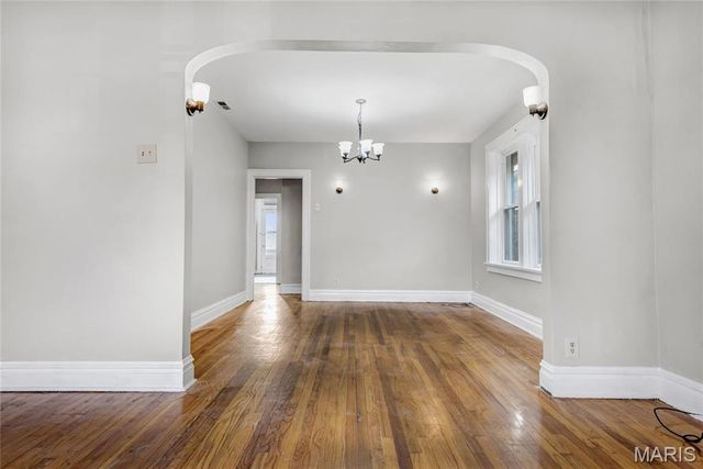 4972 Tholozan Avenue, St Louis, MO 63109