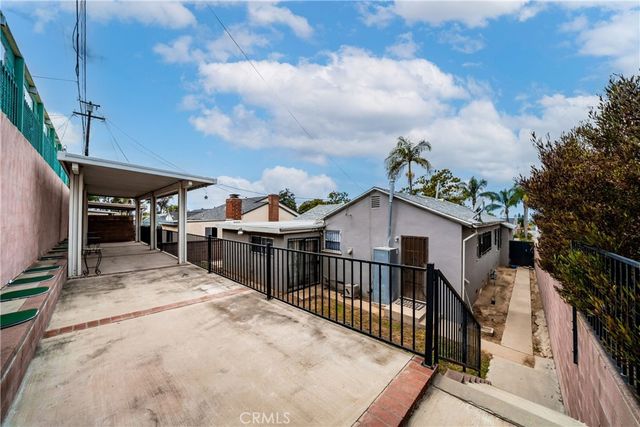 11712 Tarron, Hawthorne, CA 90250