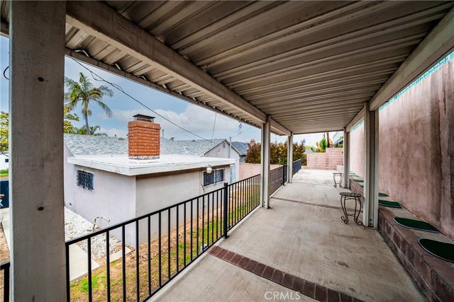 11712 Tarron, Hawthorne, CA 90250