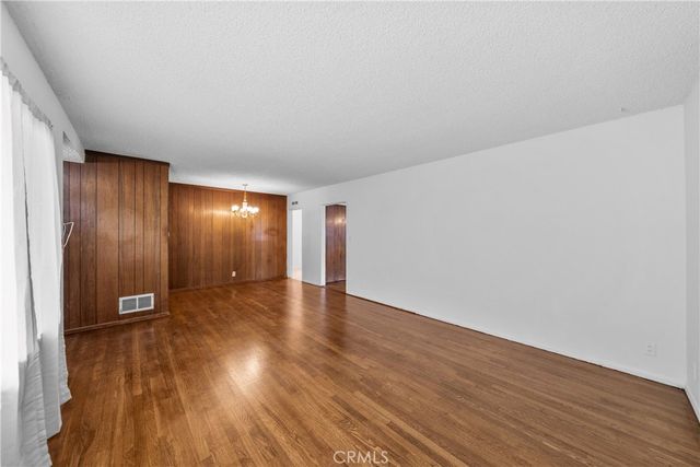 11712 Tarron, Hawthorne, CA 90250