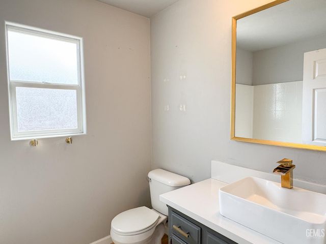 10302 Cheyenne Drive, Bakersfield, CA 93312