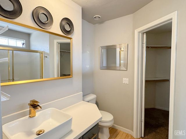 10302 Cheyenne Drive, Bakersfield, CA 93312