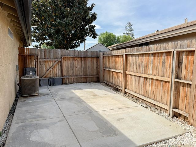 10302 Cheyenne Drive, Bakersfield, CA 93312