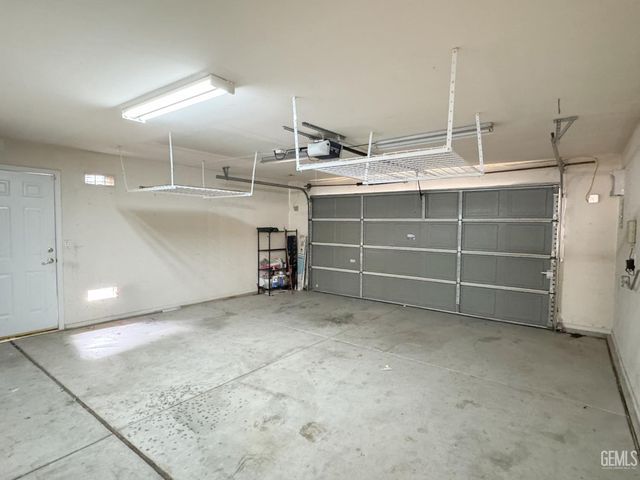 10302 Cheyenne Drive, Bakersfield, CA 93312