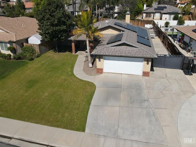 10302 Cheyenne Drive, Bakersfield, CA 93312
