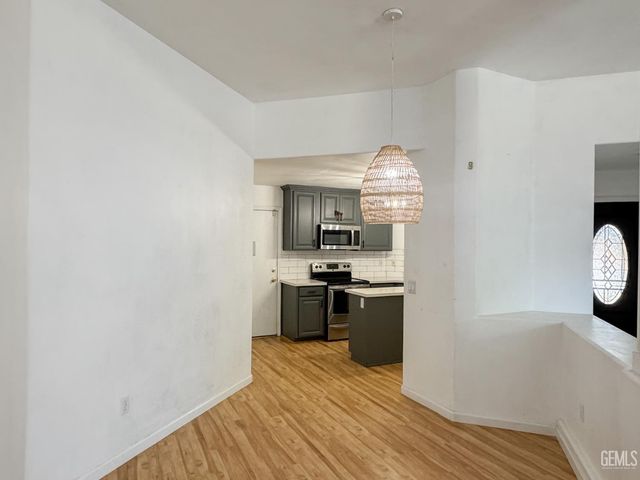 10302 Cheyenne Drive, Bakersfield, CA 93312