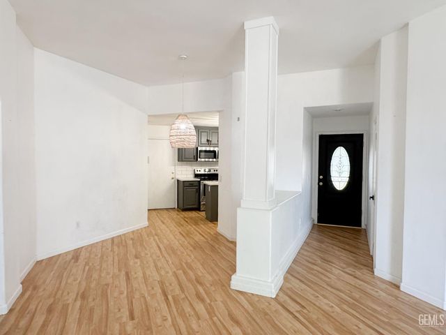 10302 Cheyenne Drive, Bakersfield, CA 93312