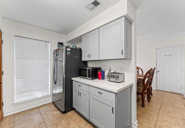 7706 Breda Drive, Baytown, TX 77521