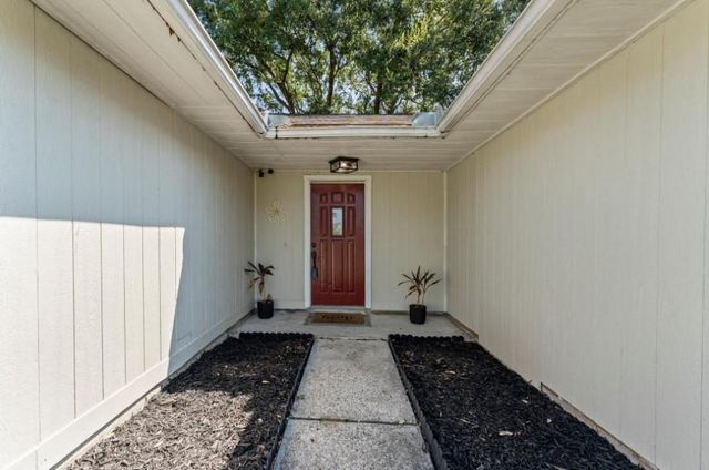 7706 Breda Drive, Baytown, TX 77521