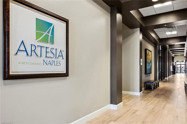 1383 Artesia DR E # 701, Naples, FL 34113