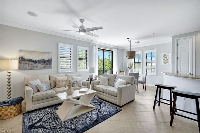 1383 Artesia DR E # 701, Naples, FL 34113