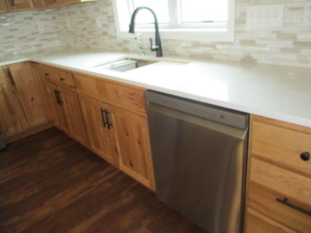 800 N BARELA CIR, Centralia, MO 65240