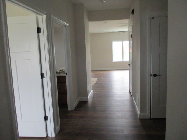 800 N BARELA CIR, Centralia, MO 65240