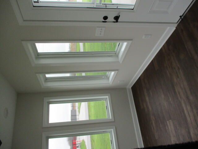 800 N BARELA CIR, Centralia, MO 65240