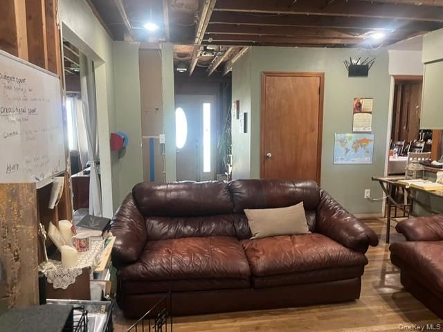 45 W Redoubt Road, Fishkill, NY 12524