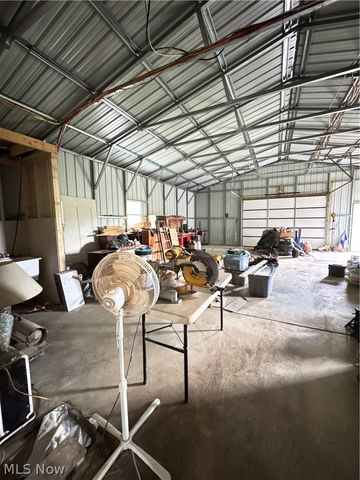 396 Congo Arroyo Road, New Cumberland, WV 26047