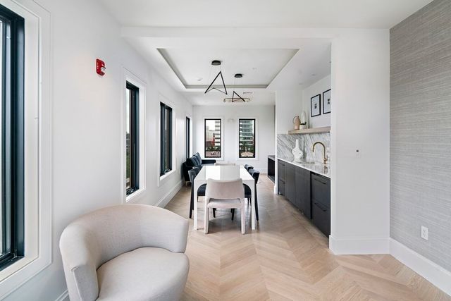 50 Leo Birmingham Parkway 511, Boston, MA 02135