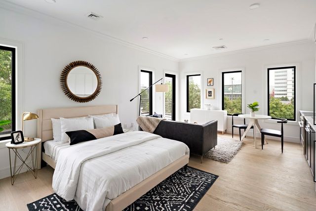 50 Leo Birmingham Parkway 511, Boston, MA 02135