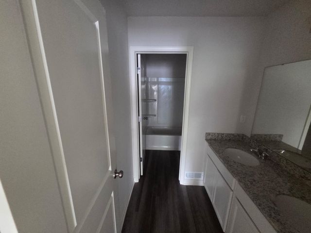 2345 Scenic Hollow Drive, Grand Blanc, MI 48439