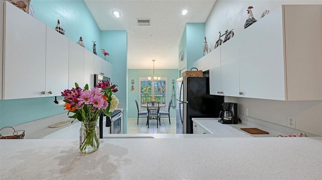 4655 TOWER HILL LANE 2422, Sarasota, FL 34238