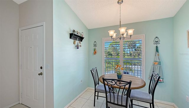 4655 TOWER HILL LANE 2422, Sarasota, FL 34238