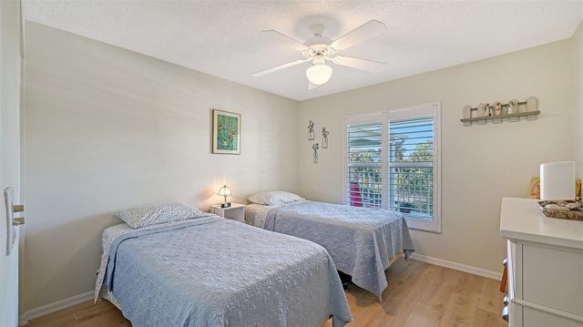 4655 TOWER HILL LANE 2422, Sarasota, FL 34238